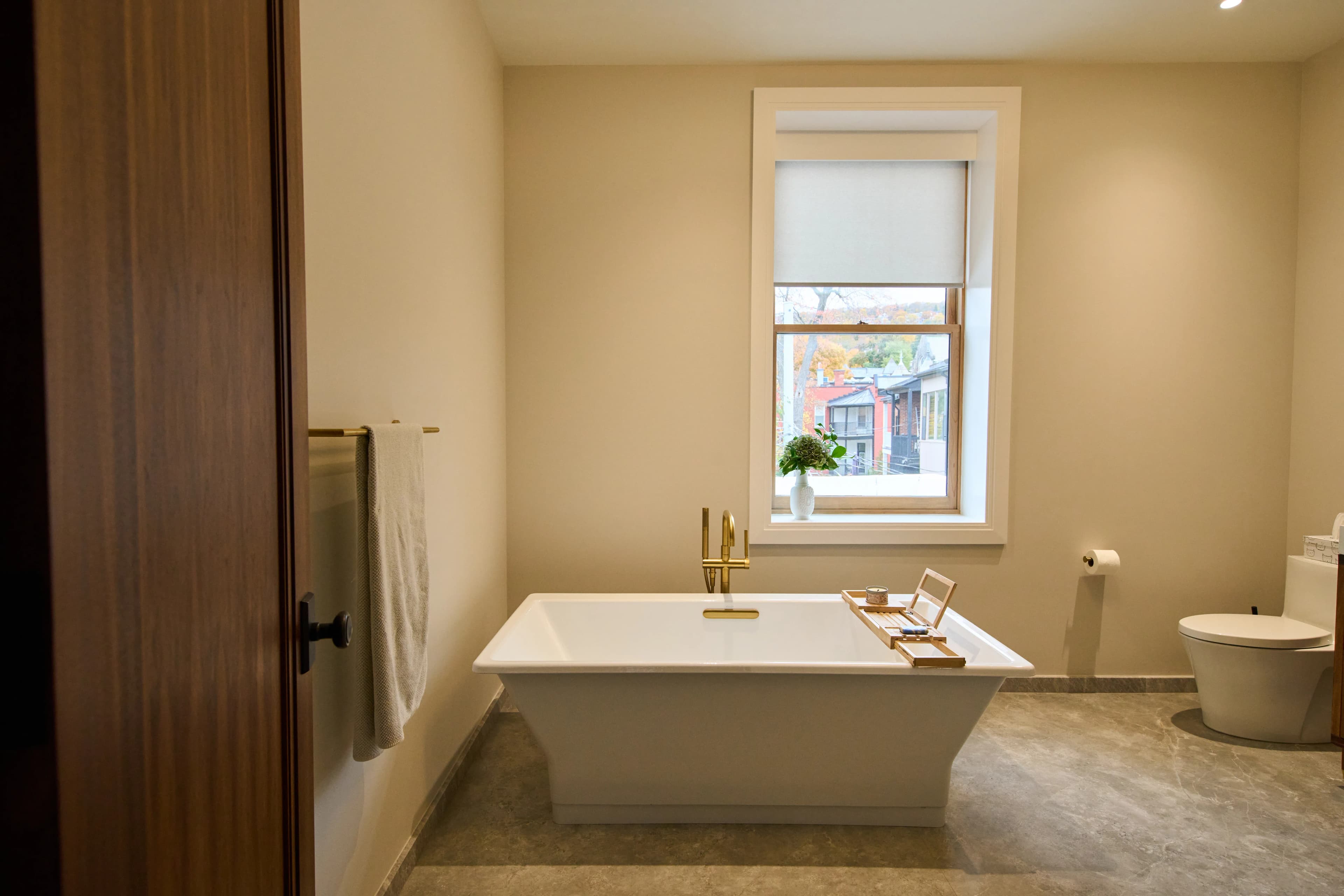 Private Residence 17F