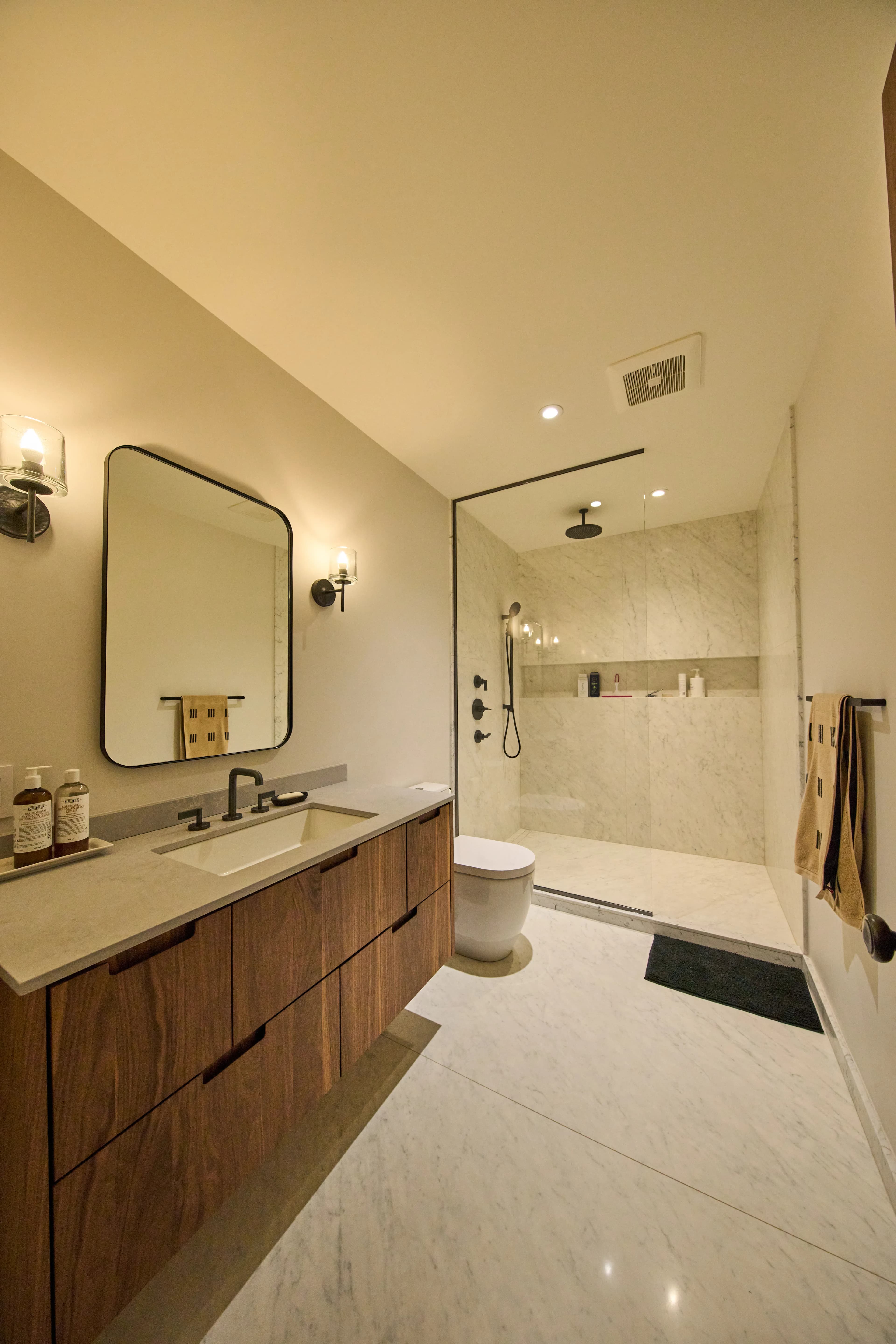 Private Residence 21F